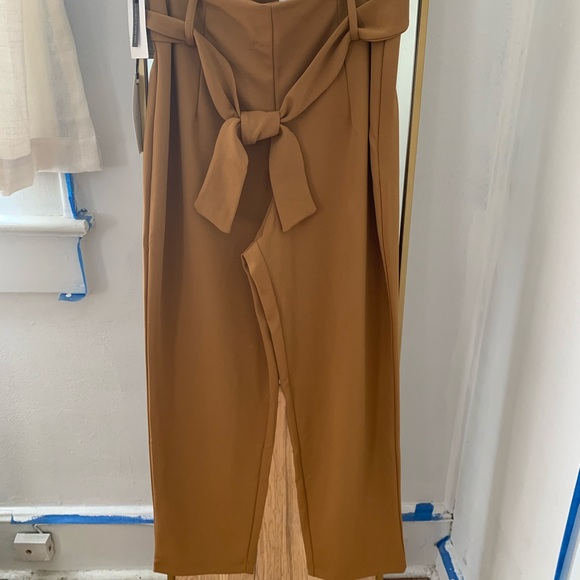 leith belted tapered pants